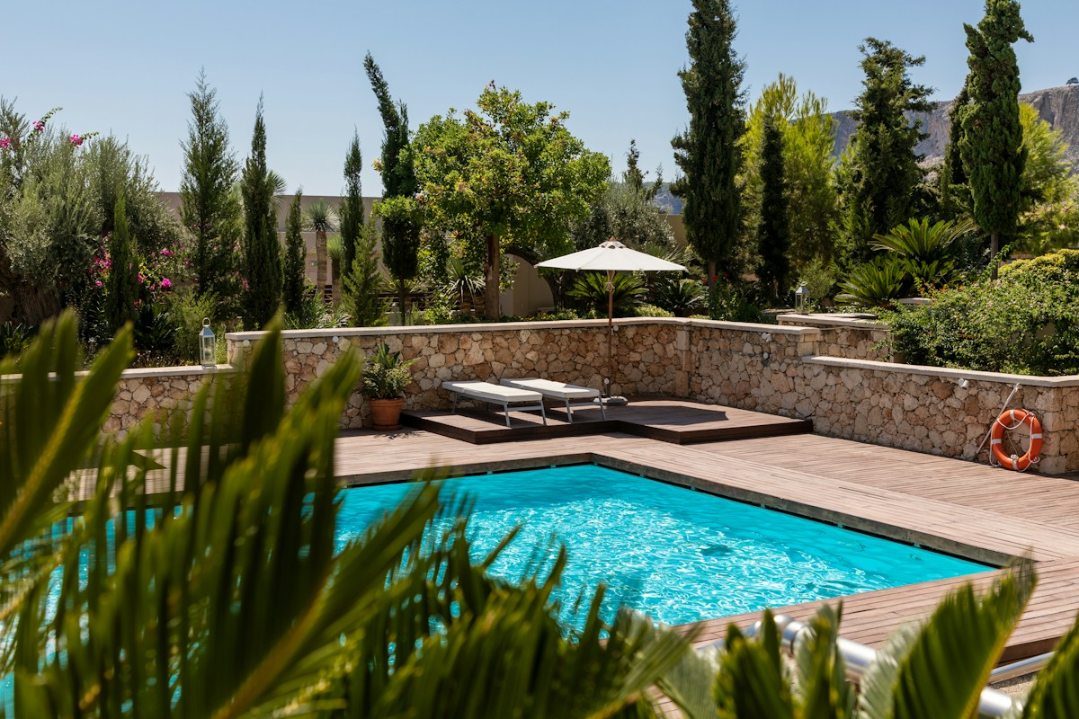 Swimming pool and surrounding relaxation area